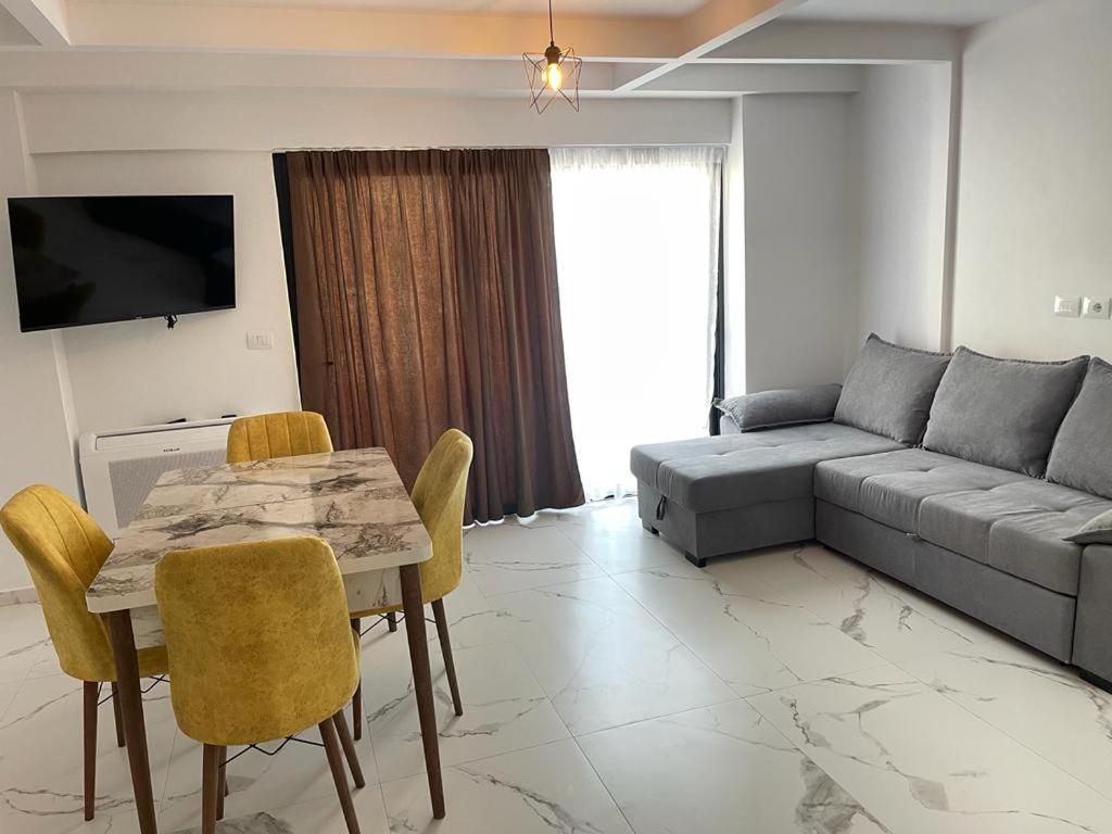 Sunrose Residences Sarandë エクステリア 写真