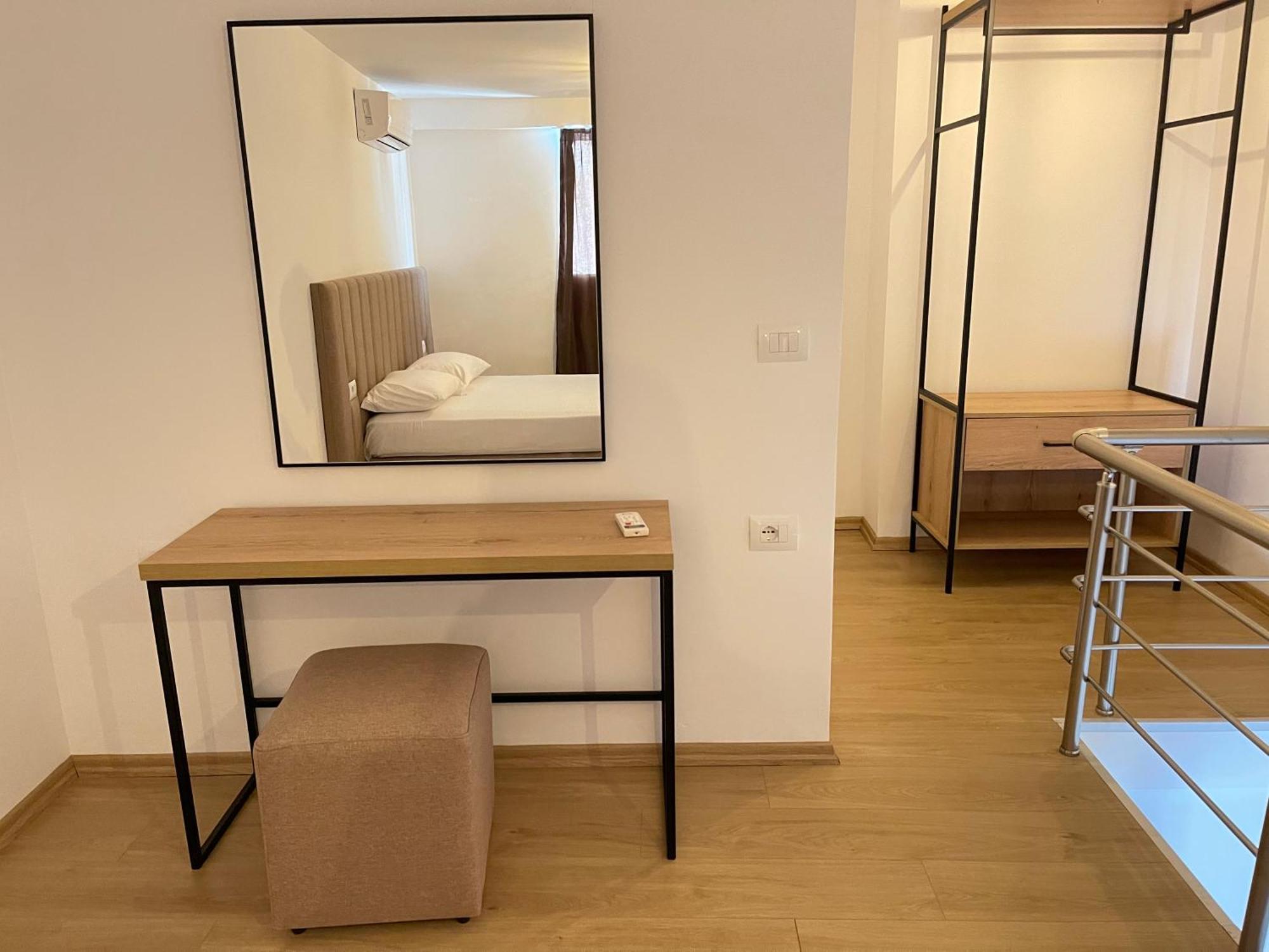 Sunrose Residences Sarandë エクステリア 写真