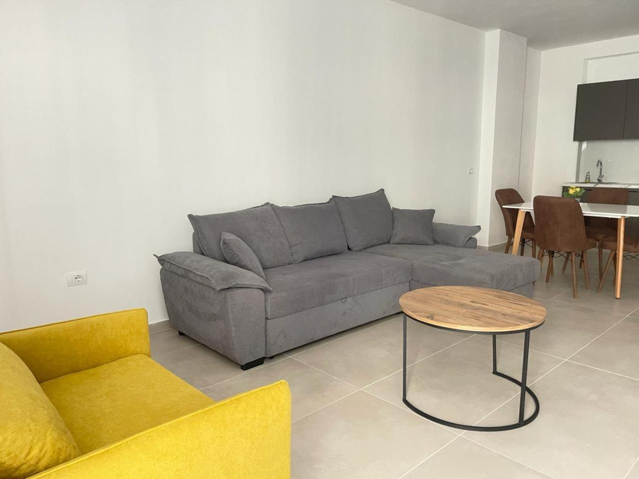 Sunrose Residences Sarandë エクステリア 写真