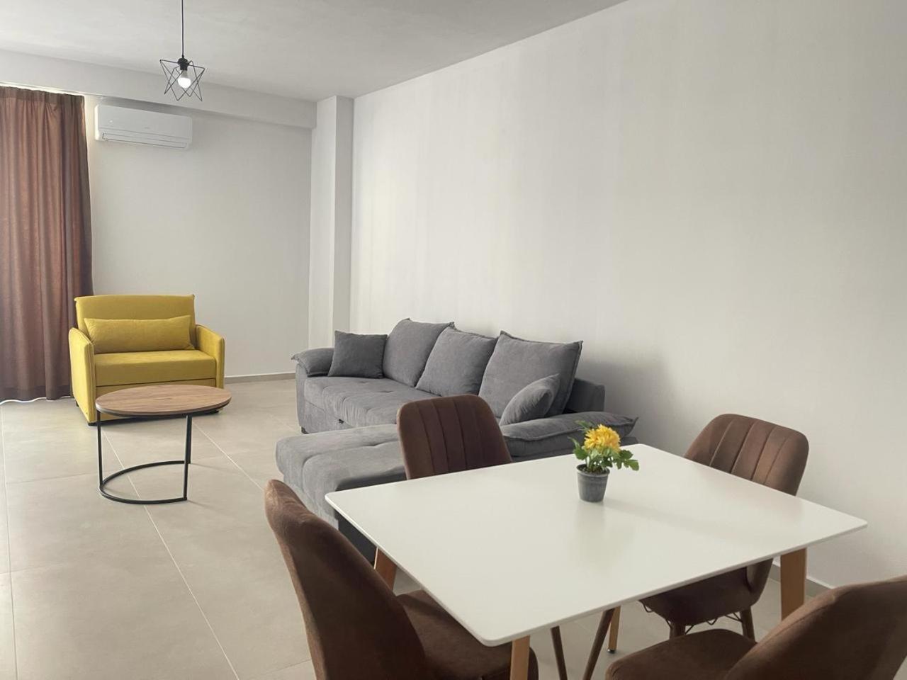 Sunrose Residences Sarandë エクステリア 写真